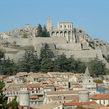 L'Oustalet Hotel Sisteron Exterior foto
